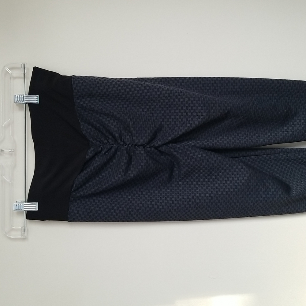 Tiktok Leggings NWOT